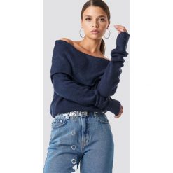 NA-KD Szeroki sweter z odkrytymi ramionami - Blue. Swetry damskie marki NA-KD. Za 80.95 zł.