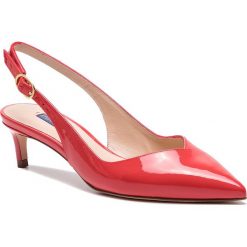 Sandały STUART WEITZMAN - Edith ZL37399 Followme Red Patent. Czerwone klapki damskie Stuart Weitzman, bez wzorów, z lakierowanej skóry, bez obcasa, na obcasie, bez zapięcia. W wyprzedaży za 769.00 zł.