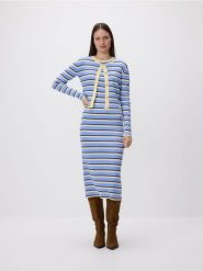 Sukienka z kardiganem - wielobarwny. Sukienki damskie Reserved, l, bez wzorów, z tkaniny, bez kołnierzyka, bez ramiączek, dopasowane. Za 239.99 zł.