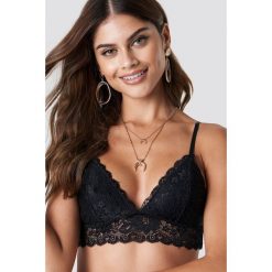 NA-KD Lingerie Biustonosz basic z kwiatową koronką - Black. Biustonosze marki NA-KD Lingerie. Za 60.95 zł.
