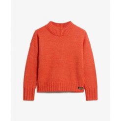 Damski sweter ze stójką Superdry Essential. Brązowe swetry damskie Superdry., na zimę, bez wzorów, eleganckie, bez kołnierzyka, bez ramiączek, bez kaptura. W wyprzedaży za 236.75 zł.