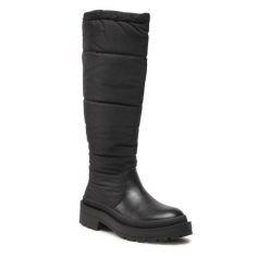 Kozaki Jenny Fairy. Czarne kozaki damskie Jenny Fairy, bez obcasa, na płaskiej podeszwie. Za 159.99 zł.