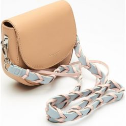 Torebka typu saddle bag z dodatkowym paskiem - Beżowy. Torebki do ręki damskie marki Cropp. Za 79.99 zł.