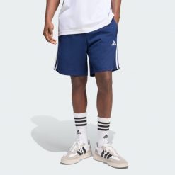 Szorty Essentials 3-Stripes Single Jerse. Białe szorty męskie Adidas, l, bez wzorów, z bawełny, klasyczne. Za 149.00 zł.