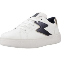 Buty GEOX J MIKIROSHI GIRL Biały. Białe obuwie sportowe damskie Geox, bez wzorów, z syntetyku, na fitness i siłownię. Za 173.99 zł.