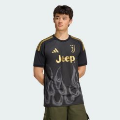Koszulka z trzeciego zestawu Juventus 26/27. Czarne koszulki sportowe męskie Adidas, m, bez wzorów, z materiału, bez kołnierzyka, bez ramiączek, do piłki nożnej, climacool (adidas). Za 439.00 zł.