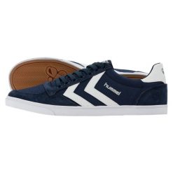 Buty sportowe dla dorosłych Hummel Slimmer stadil. Białe obuwie sportowe damskie Hummel, bez wzorów, trekkingowe. Za 332.50 zł.