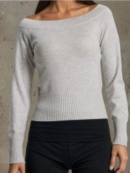 Sweter off shoulder - szary. Szare swetry damskie Sinsay, l, bez wzorów, bez kołnierzyka, bez ramiączek, bez kaptura. Za 49.99 zł.