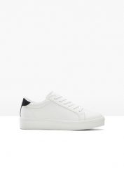 Sneakersy na podeszwie platformie. Brązowe obuwie sportowe damskie bonprix, bez wzorów. Za 114.99 zł.