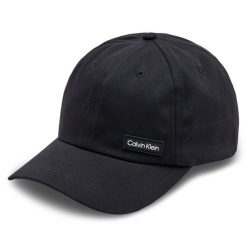 Czapka z daszkiem Calvin Klein. Czarne czapki i kapelusze damskie Calvin Klein, bez wzorów. Za 139.99 zł.