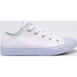 Converse - Tenisówki dziecięce Chuck Taylor All Star II. Trampki i tenisówki dziewczęce Converse, z gumy. W wyprzedaży za 149.90 zł.
