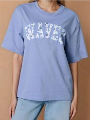 Bawełniana koszulka z napisem - błękitny. Niebieskie t-shirty damskie Sinsay, l, bez wzorów, z bawełny, bez kołnierzyka. Za 29.99 zł.