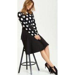 SWETER DŁUGI RĘKAW DAMSKI KLASYCZNY. Swetry damskie marki TOP SECRET. W wyprzedaży za 59.99 zł.
