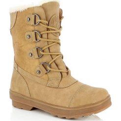 Kozaki zimowe "Flora" w kolorze beżowym. Brązowe kozaki damskie Kimberfeel, z materiału, bez obcasa. W wyprzedaży za 329.95 zł.