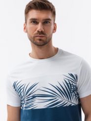 Męski t-shirt dwukolorowy z nadrukiem w liście palmy - ciemnoniebieski V1. Niebieskie t-shirty męskie Ombre Clothing, na lato, m, bez wzorów, z bawełny, wakacyjne, bez kołnierzyka. W wyprzedaży za 38.50 zł.