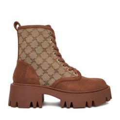 Trzewiki Nine West. Brązowe botki damskie Nine West, bez obcasa, na płaskiej podeszwie, bez zapięcia. Za 329.99 zł.