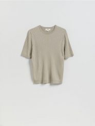 T-shirt z dodatkiem CIRCULOSE® - beżowy. Brązowe t-shirty męskie Reserved, l, bez wzorów, z wiskozy, bez kołnierzyka. Za 129.99 zł.