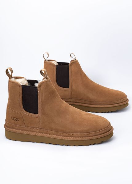 Sztyblety męskie brązowe UGG M Neumel Chelsea-Boot. Brązowe botki męskie UGG, bez wzorów, z poliesteru, bez zapięcia. Za 619.99 zł.