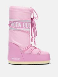 Moon Boot ICON NYLON BOOTS Śniegowce damskie. Czerwone śniegowce i trapery damskie Moon Boot, z nylonu, przed kolano. W wyprzedaży za 644.25 zł.