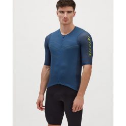 Koszulka rowerowa męska Silvini Jersey Legno MD2000. Brązowe buty sportowe męskie Silvini, l, bez wzorów, z jersey, bez kołnierzyka, bez ramiączek, rowerowe. W wyprzedaży za 299.99 zł.