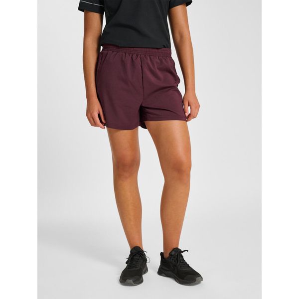 Krótkie spodnie zapinane na zamek dla kobiet Newline Max. Brązowe spodnie materiałowe damskie Newline, s, bez wzorów. Za 153.50 zł.