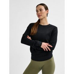 Bluza damska Hummel Active. Czarne bluzy damskie Hummel, bez wzorów, z materiału, bez kaptura. Za 217.00 zł.