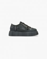 Inuikii LEATHER MATILDA LOW Sneakersy damskie. Czarne obuwie sportowe damskie Inuikii, bez wzorów, z gumy. W wyprzedaży za 620.95 zł.