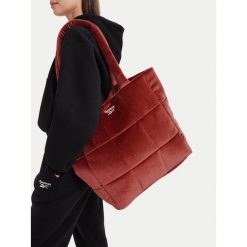 Torebka Reebok. Brązowe torebki do ręki damskie Reebok, bez wzorów, bez dodatków. Za 149.99 zł.