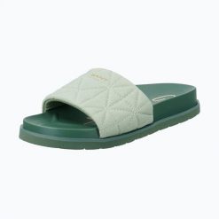 Klapki damskie GANT Mardale. Zielone klapki damskie GANT, z aplikacjami, z materiału, bez obcasa. Za 179.99 zł.