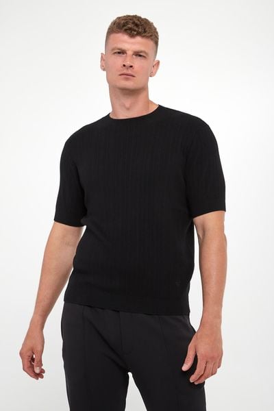 T-shirt męski dzianinowy z kaszmirem EMPORIO ARMANI. T-shirty męskie Emporio Armani, m, bez wzorów, z dzianiny, bez kołnierzyka. Za 819.00 zł.