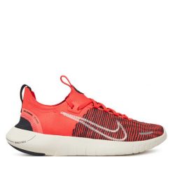 Buty do biegania Nike. Brązowe obuwie sportowe damskie Nike, bez wzorów, do biegania. Za 419.99 zł.