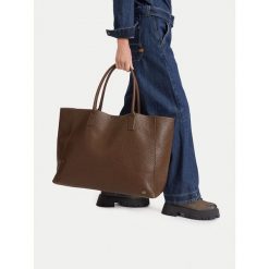Torebka G-Star. Brązowe torebki do ręki damskie G-Star, bez wzorów, retro, bez dodatków. Za 299.99 zł.