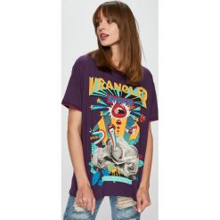 Wrangler - Top. Szare topy damskie Wrangler, z nadrukiem, z bawełny, z okrągłym kołnierzem, z krótkim rękawem. Za 139.90 zł.
