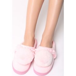 Jasnoróżowe Kapcie Fit Me. Czerwone kapcie damskie Born2be, z materiału. Za 34.99 zł.