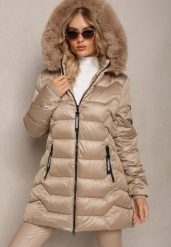 Beżowa Kurtka z Kieszeniami i Kapturem Ozdobionym Sztucznym Futerkiem Danann. Brązowe kurtki damskie Renee, na jesień, xl, bez wzorów. Za 229.99 zł.