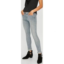 Pepe Jeans - Jeansy Lola. Niebieskie jeansy damskie Pepe Jeans. W wyprzedaży za 269.90 zł.