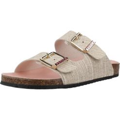 Sandały PABLOSKY 883233P Beżowy. Brązowe sandały damskie Pablosky, bez wzorów, z syntetyku, bez obcasa, bez zapięcia. Za 206.99 zł.