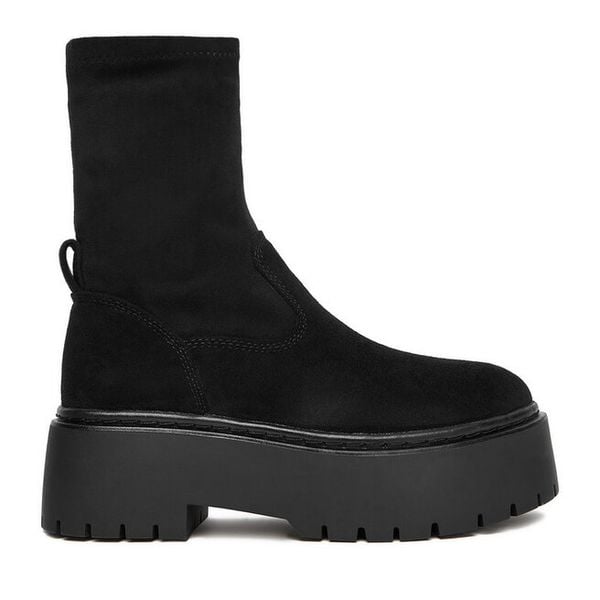 Botki DeeZee. Czarne botki damskie DeeZee, bez obcasa, na płaskiej podeszwie, bez zapięcia. Za 99.99 zł.