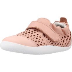Buty BOBUX BQ10417NGELE Rose. Czerwone obuwie sportowe damskie Bobux, bez wzorów, ze skóry, na fitness i siłownię. Za 183.99 zł.
