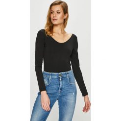 Tommy Hilfiger - Bluzka. Czarne bluzki damskie Tommy Hilfiger, m, bez wzorów, z bawełny, casualowe, bez kołnierzyka. W wyprzedaży za 159.90 zł.