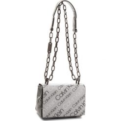 Torebka CALVIN KLEIN - Ck Candy Small Cross K60K604383 910. Szare torebki do ręki damskie Calvin Klein, ze skóry ekologicznej. W wyprzedaży za 439.00 zł.
