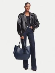 Guess Torebka Amorette HWBG78 98240 Granatowy. Niebieskie torebki do ręki damskie Guess, z aplikacjami, ze skóry, bez dodatków. Za 642.99 zł.