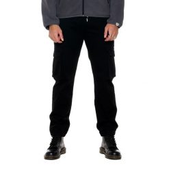 Spodnie dresowe na co dzień na siłownię. Czarne buty sportowe męskie LEONE 1947 APPAREL, na lato, bez wzorów, z bawełny, na fitness i siłownię. W wyprzedaży za 164.19 zł.