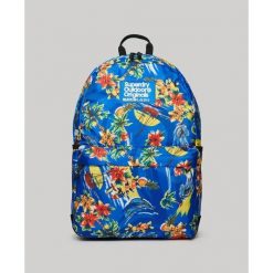 Damski plecak z nadrukiem Superdry Montana. Niebieskie plecaki damskie Superdry., bez wzorów, eleganckie. Za 299.90 zł.