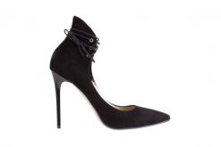 Szpilki Bayla-097 Z6940-447 Czarny, Skóra naturalna - 41. Czarne szpilki damskie Bayla, bez wzorów, z materiału, bez obcasa, bez zapięcia. W wyprzedaży za 89.10 zł.