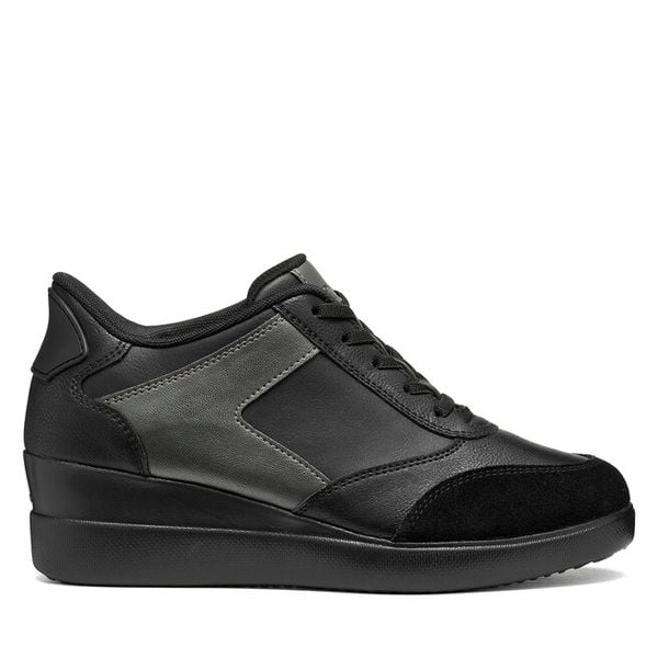 Półbuty Geox. Czarne półbuty damskie Geox, bez wzorów, bez obcasa, na płaskiej podeszwie, bez zapięcia. Za 449.99 zł.