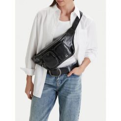 Torebka G-Star Raw. Czarne torebki do ręki damskie G-Star Raw, bez wzorów, retro, bez dodatków. Za 219.99 zł.