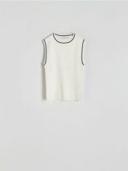 Bluzka z wiskozy - złamana biel. Bluzki damskie Reserved, l, bez wzorów, z dzianiny, bez kołnierzyka, bez ramiączek. W wyprzedaży za 39.99 zł.