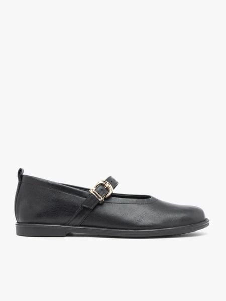 Czarne skórzane baleriny z paskiem. Czarne baleriny damskie Brawo sp. z o.o., bez wzorów, ze skóry, eleganckie, bez obcasa, na płaskiej podeszwie. Za 379.99 zł.