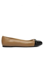 MICHAEL Michael Kors Baleriny Mandy Flat 40F5MAFP1A Beżowy. Brązowe baleriny damskie MICHAEL Michael Kors, bez wzorów, ze skóry, bez obcasa. Za 419.99 zł.